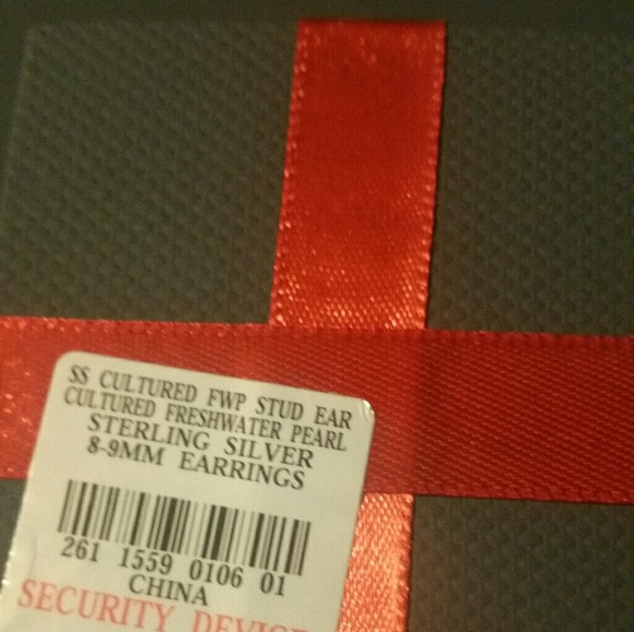 Pearl earrings - Picture 2 of 3